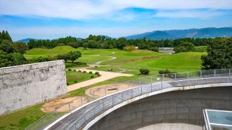 熊本県立装飾古墳館屋上からの風景