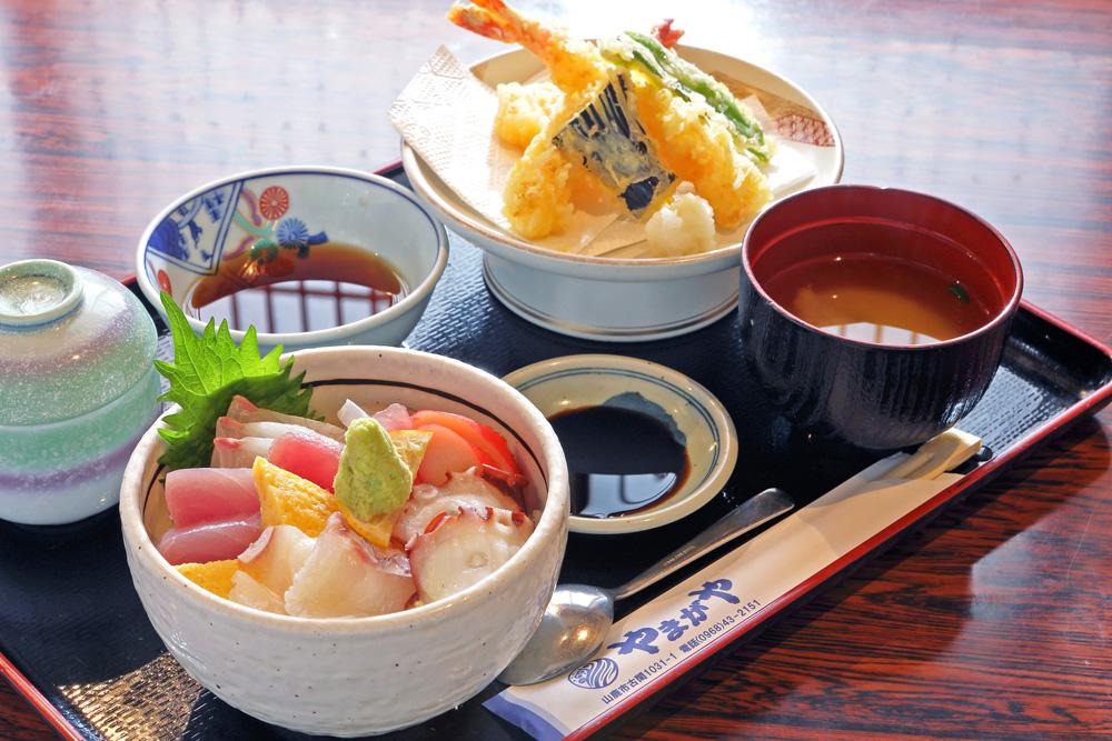 海鮮丼と天ぷら定食写真